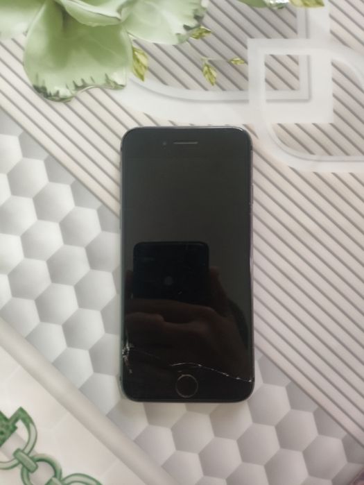 iPhone 8 экран не работает