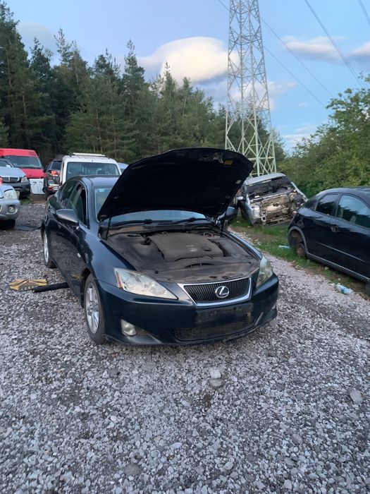 Lexus IS 250 208кс 6 скорости 2007г