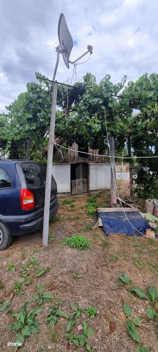 Casa cu doua corpuri