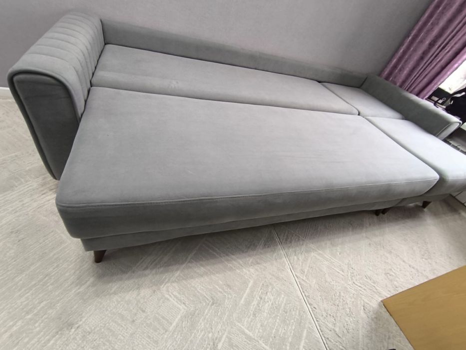 Срочно продам диван 3м