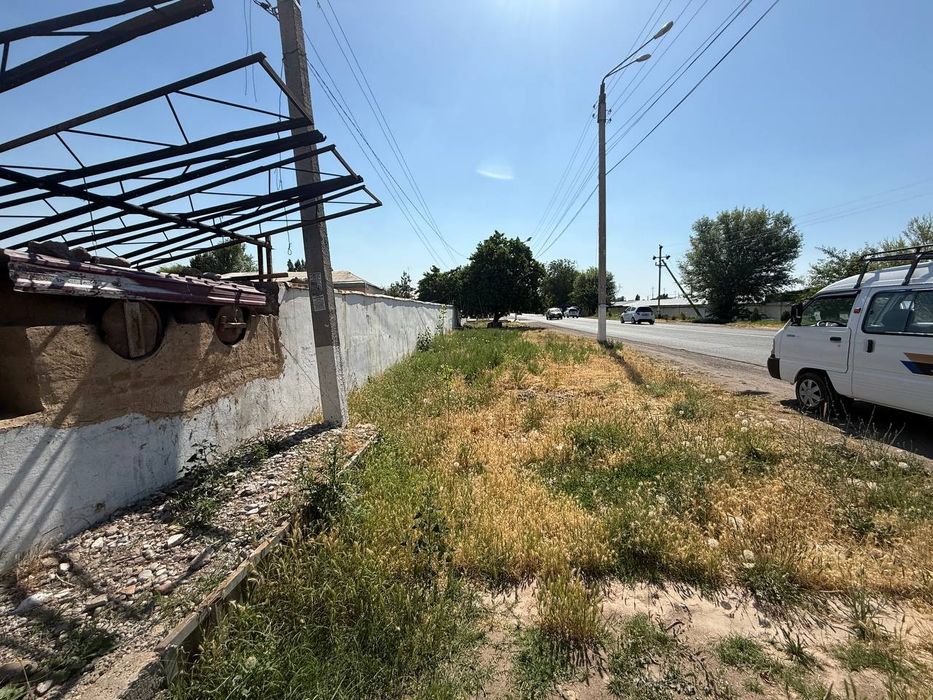 Продаётся земельный с большим фасадом первая линия , Кибрайский район