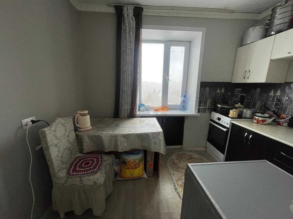 Продать 3 ком.кв .Строителей