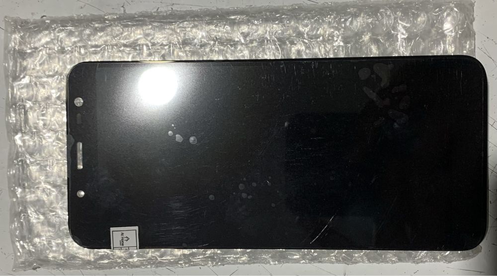 Samsung Galaxy J6 ekrani