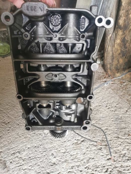 Маслена помпа за Audi A4 B7
