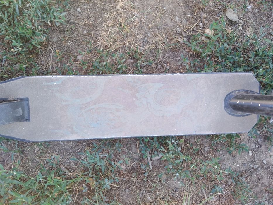 Продаю самокат трюковой