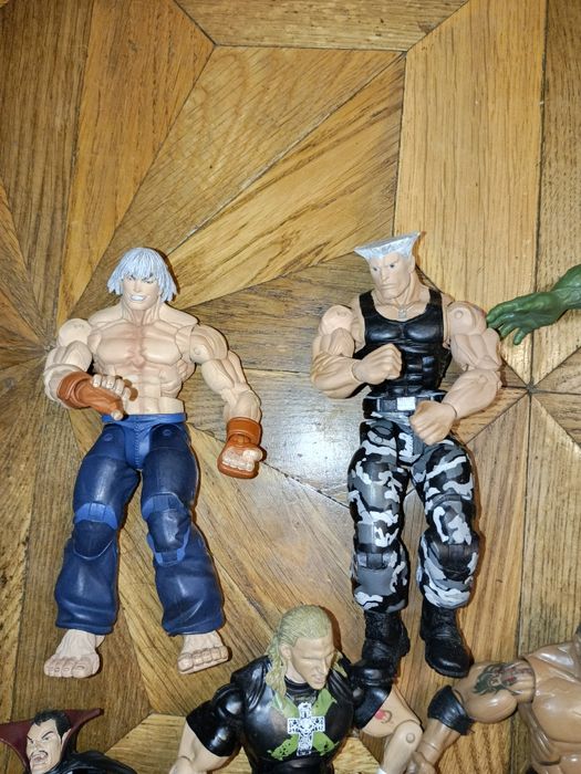 Разные коллекционные фигурки