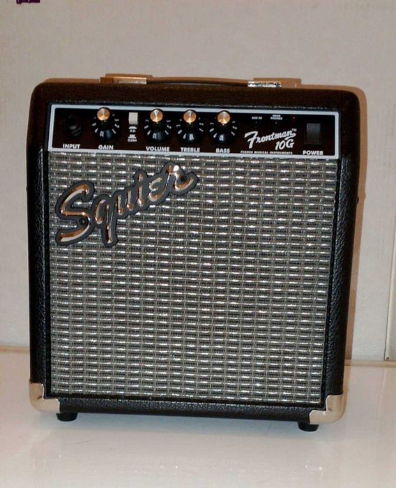 Китарен усилвател Fender Squier Frontman 10G