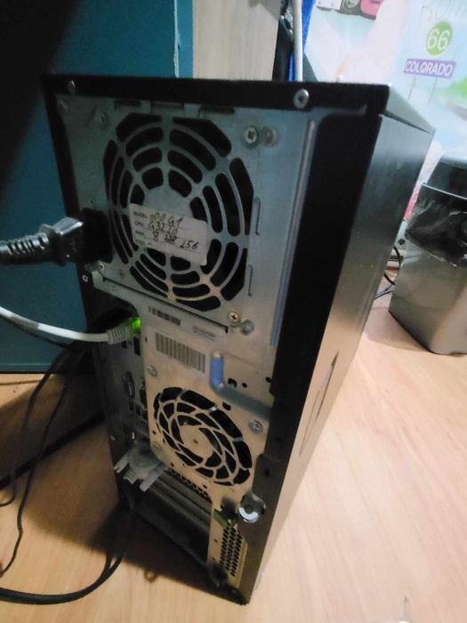 Компютър HP PRO DESK