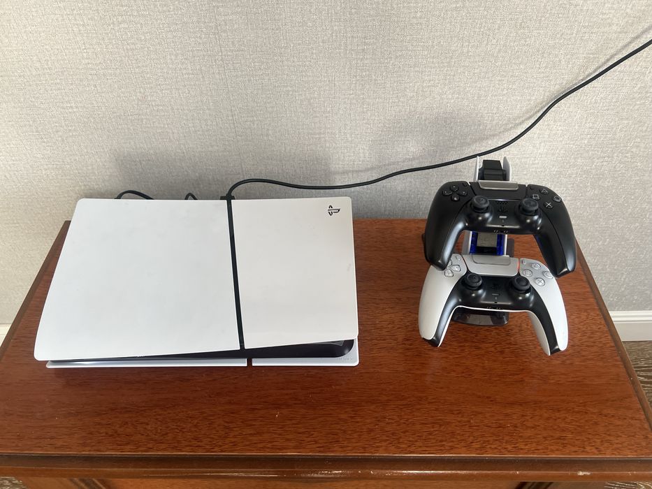 Playstation 5 Slim Digital + Ps Plus Extra аккаунт