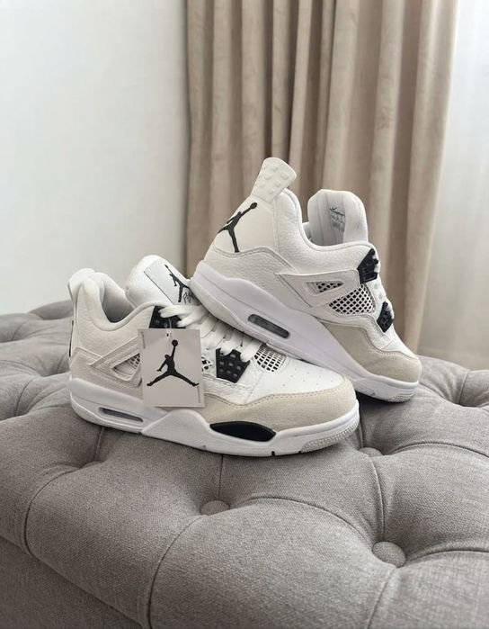 Adidasi Jordan 4 Retro Military - Unisex