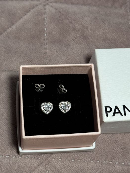 Cercei argint 925 cu inimioară strălucitoare transparentă – noi