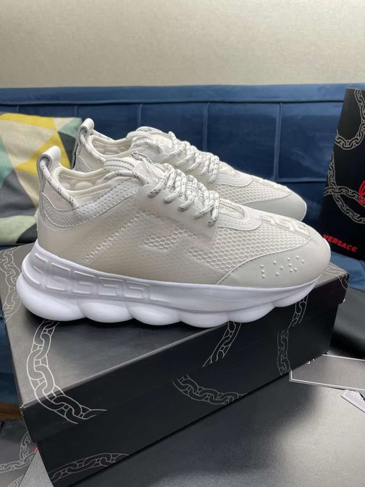 Versace chain reaction