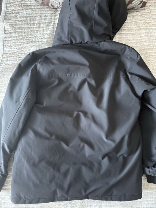 Продам зимнюю куртку найк