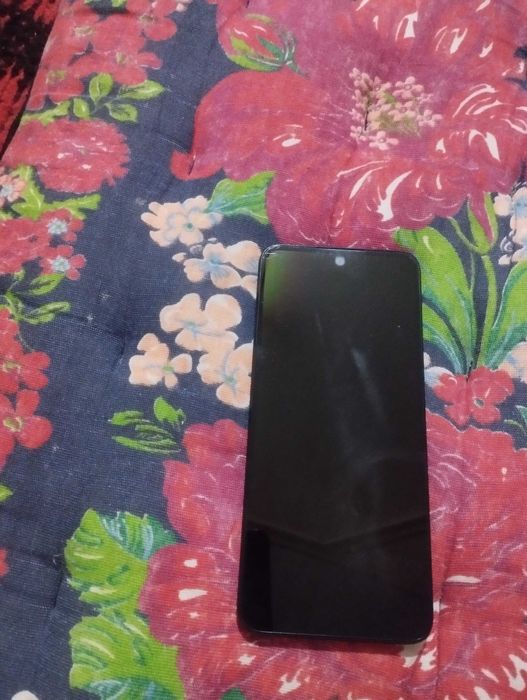 Redmi 13 dakumentibbor