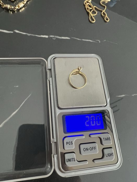Златен пръстен 14к 2гр