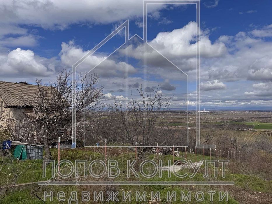 Парцел в Пловдив, област-гр.Перущица площ 780 цена 33333