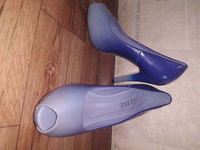 Туфли оттенки синего