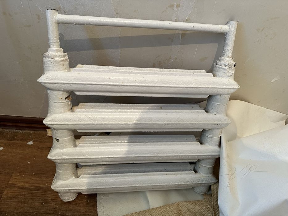 Продам радиатор чугунный