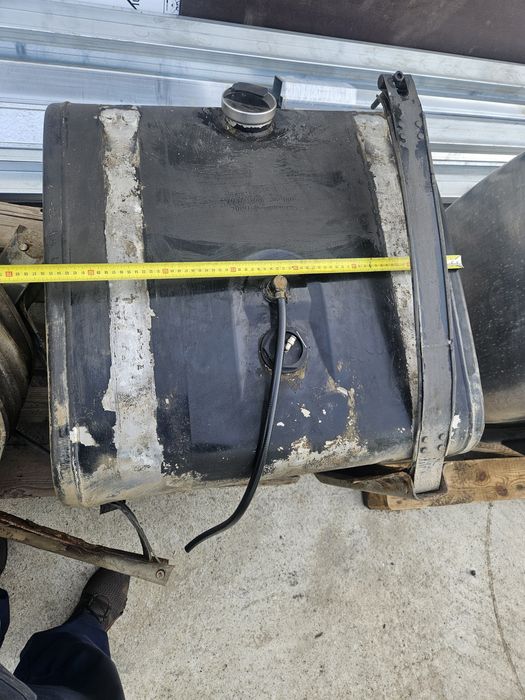 Rezervor aluminiu 200 l scania cu suporti