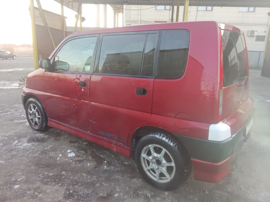 Продам срочно машину