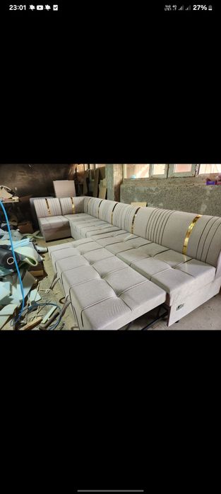 Диван с уголовым