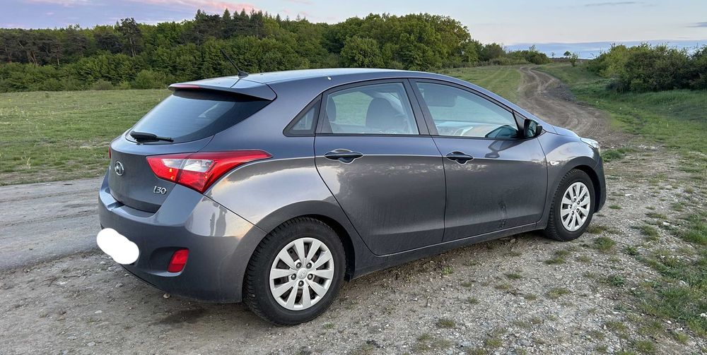 Vând Hyundai i30, unic proprietar (din 2016, 195k km)