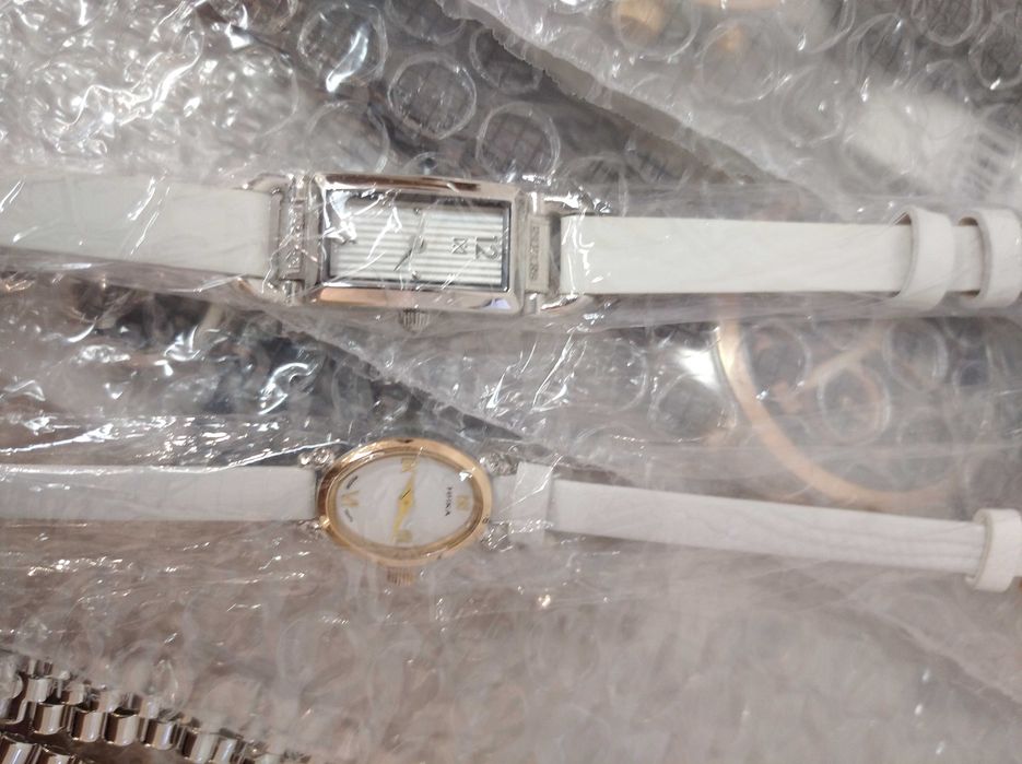 золотые и серебряные наручные часы