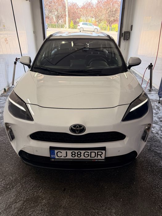 Toyota yaris cross 2025/Active+ senzori parcare