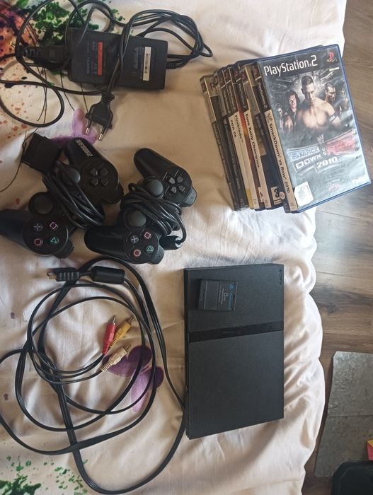 PlayStation 2 două manete