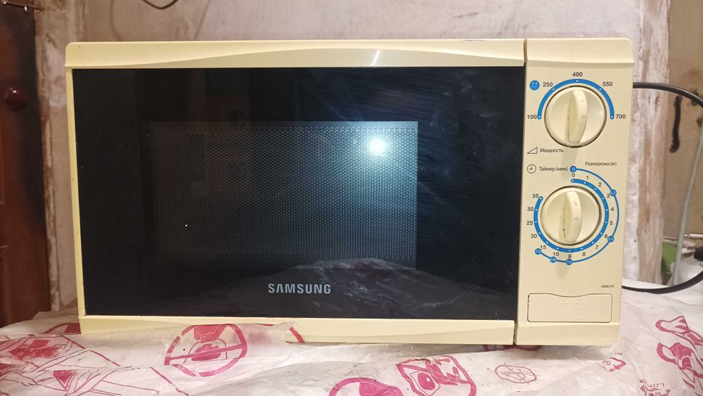 Микроволновая печь SAMSUNG