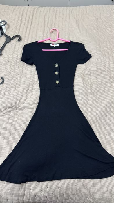 Платья на мероприятие, на новый год