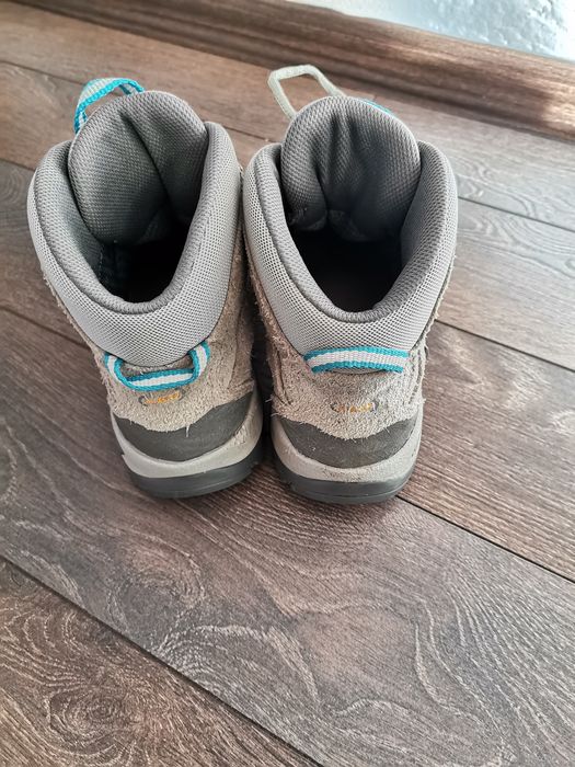 Детски обувки AKU