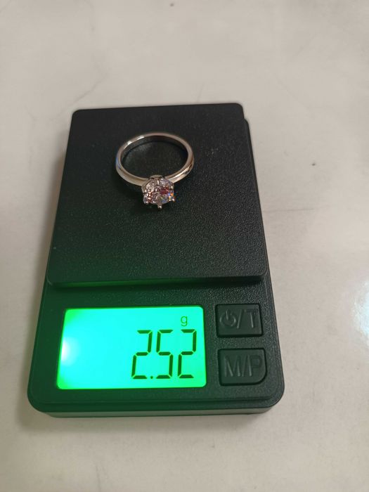 Пръстен бяло злато с диамант 18к, златен пръстен, годежен пръстен