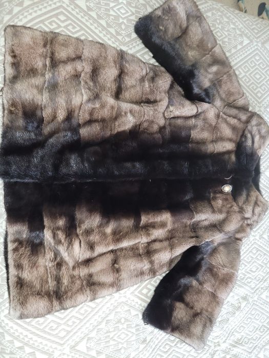 Продаётся Норковая шуба