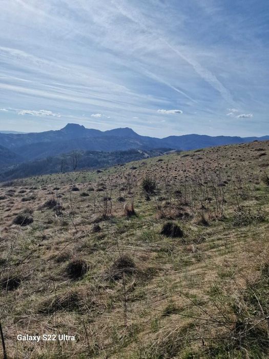 VÂND  TEREN extravilan, in zona de munte, cu priveliște minunată în  comuna BLĂJENI, HD.