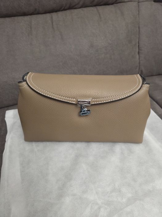 Дамска чантаToteme чанта