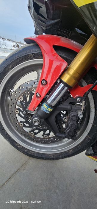 Yamaha R1 Big-Bang