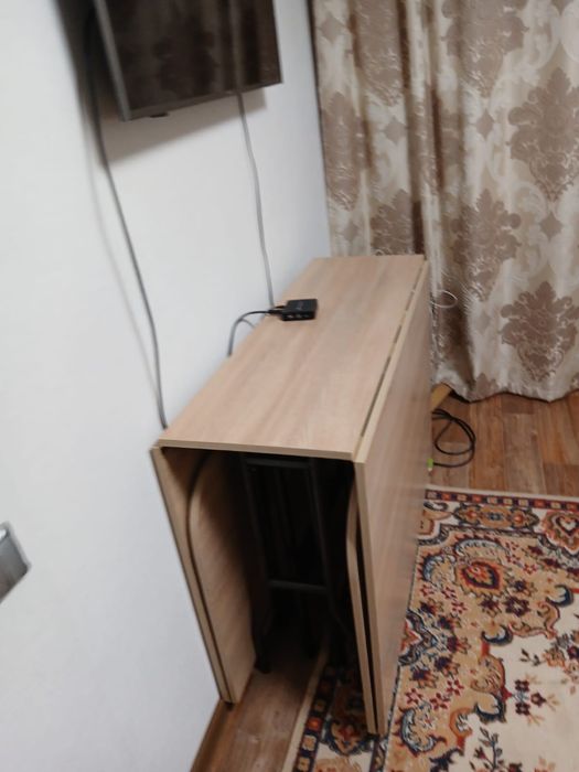 Продам стол, б/у………..