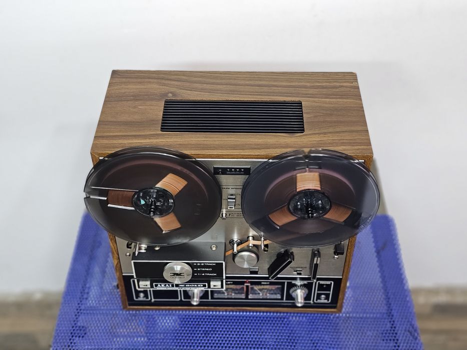Magnetofon Akai X-201D