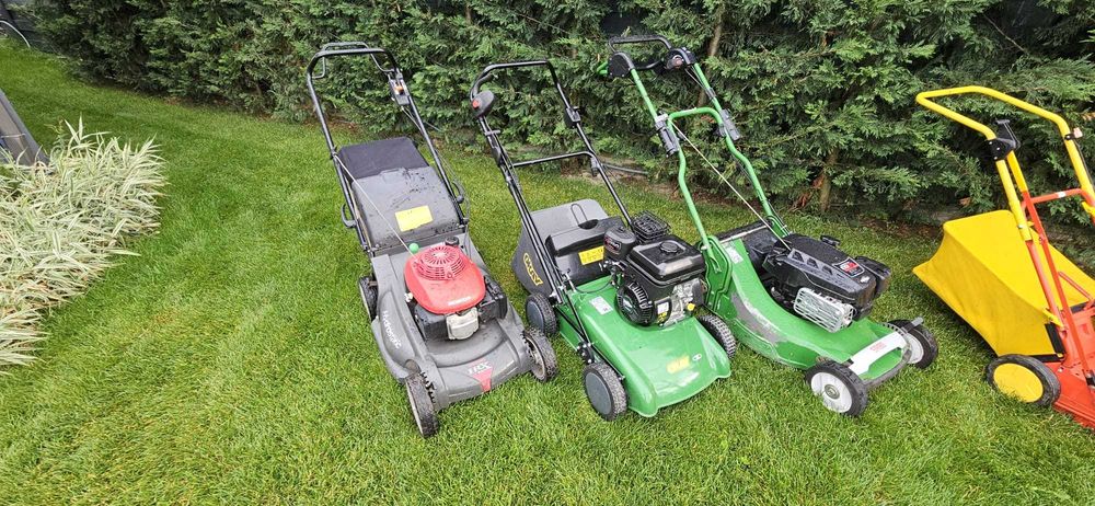 Masina tuns scarificator iarba gazon Honda hrx 537