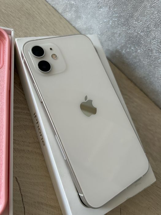 Продам айфон 12 128гб