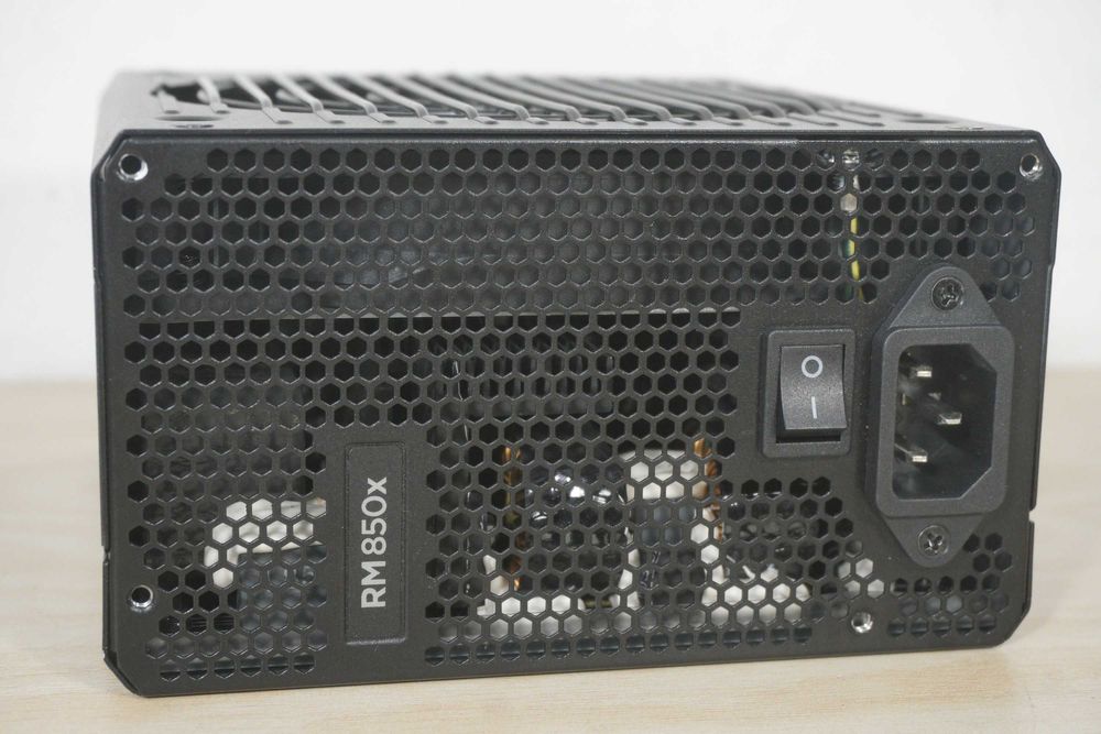 Захранване PSU Corsair RM850x Gold - 2x 8pin CPU/ вкл. ДДС