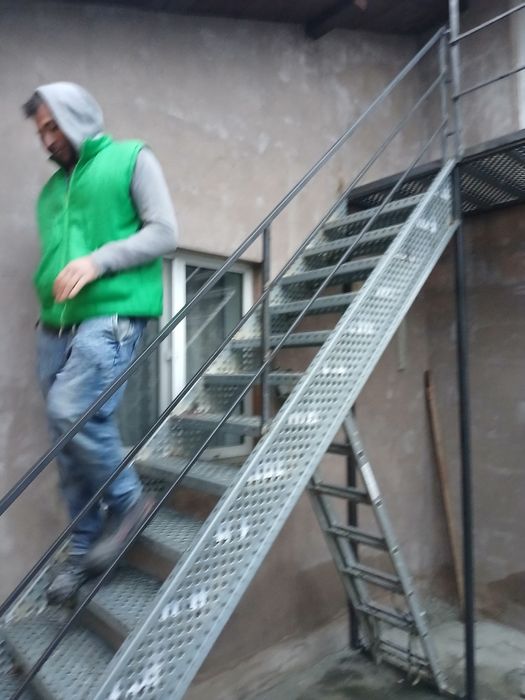 Scari galvanizate industriale