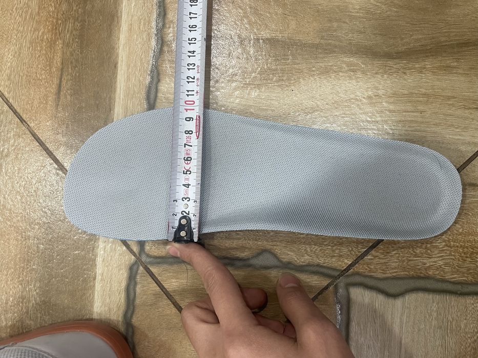 Босоногие обувь/кроссовки.