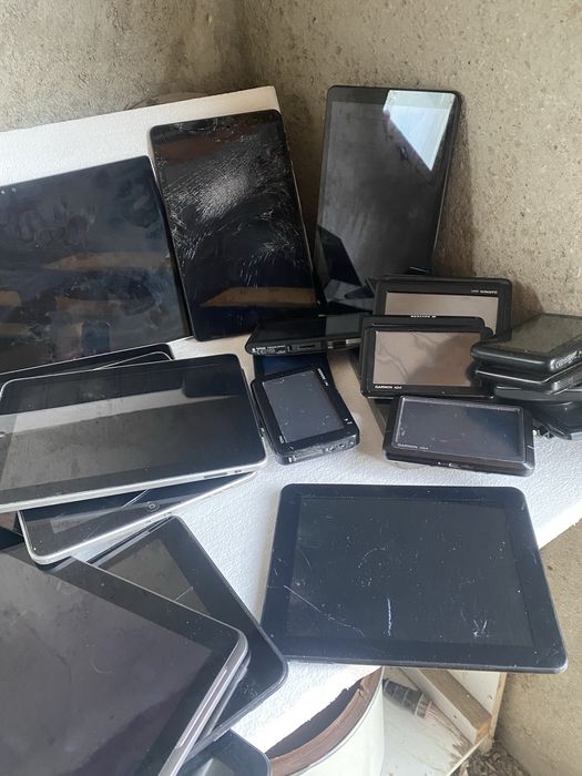 Lot tablete  piese samsung ipad …