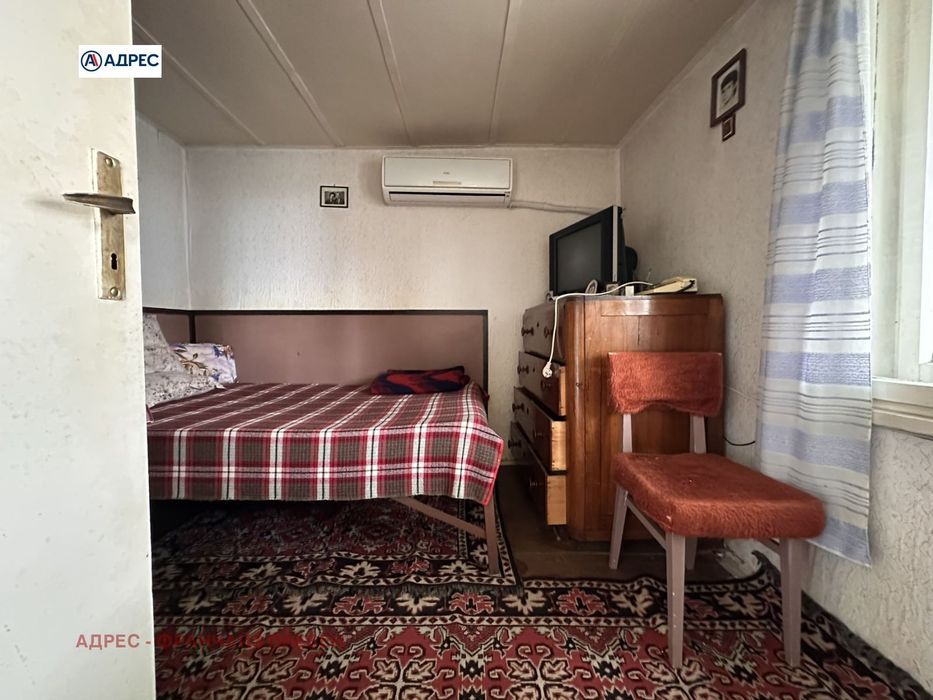 Къща в Плевен-9-ти квартал площ 69 цена 76000