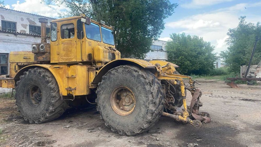 Продам Кировец К-700 (Б/У) торг