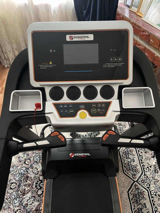 Беговая дорожка от бренда GF4050