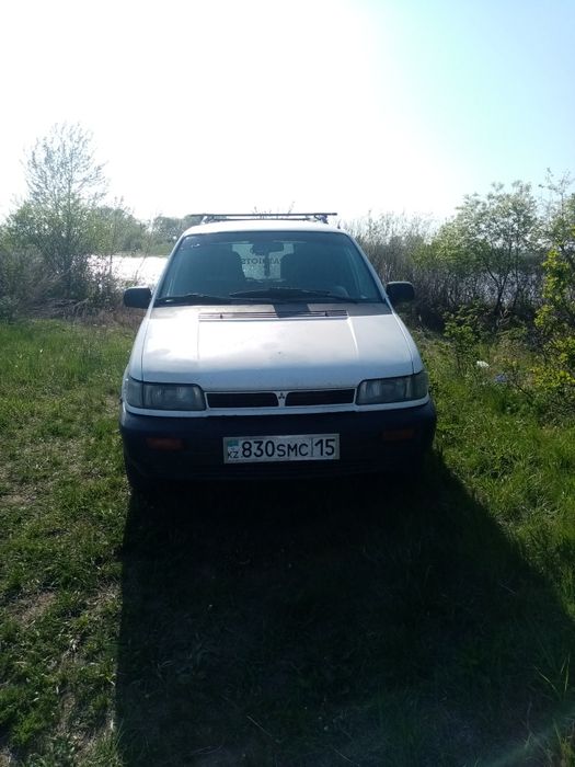 Продам  митсубиси спейс рунер