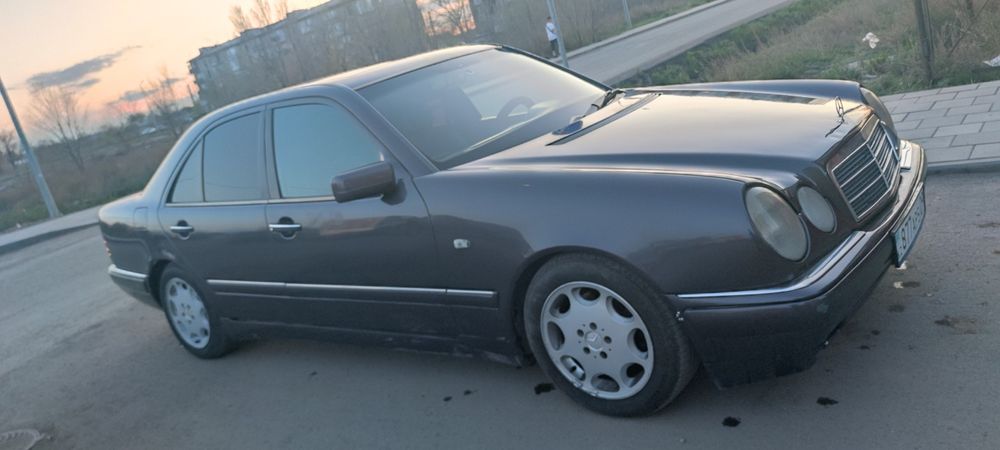 Продам Мерседес бенс